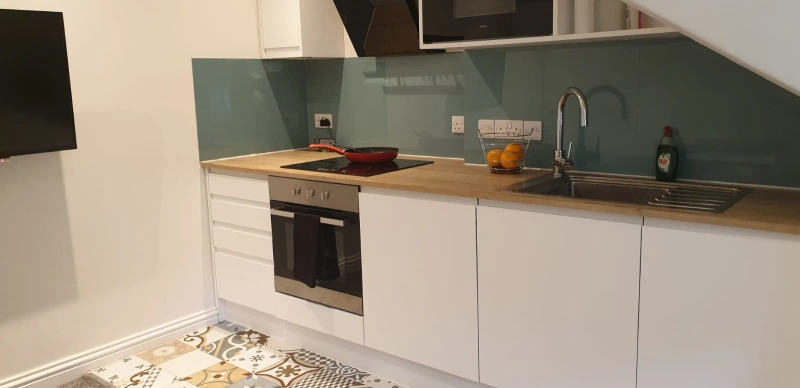 Flat 3, 143 Monks Road - 1 Bed - Thumbnail 5